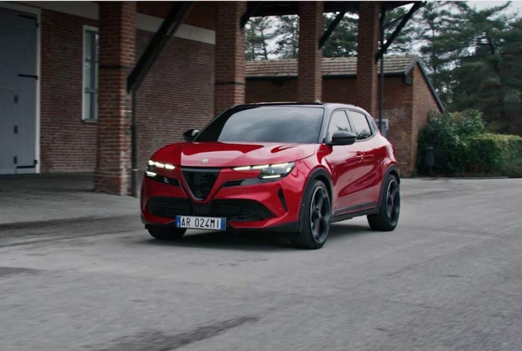 Alfa Romeo Junior Veloce с 280 к.с. готов за дебют