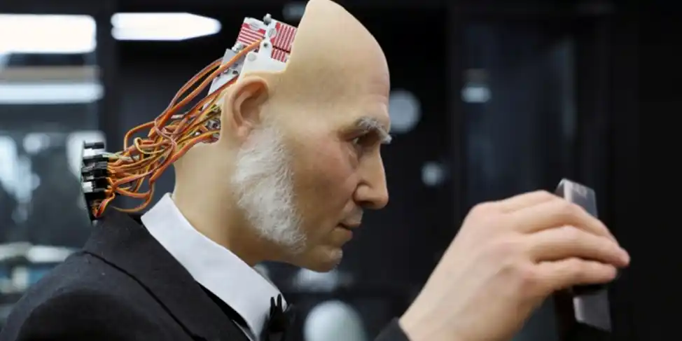 Илюзията за човечност: какво крият Ex-Robots зад своите усмивки?