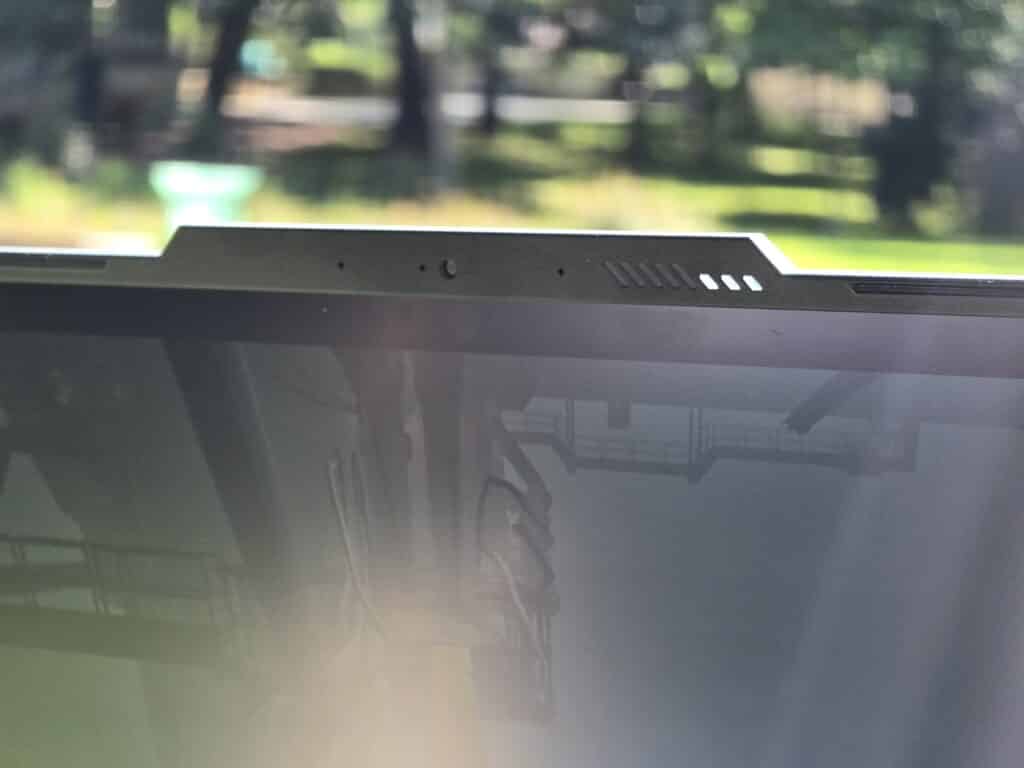 MSI Cyborg 14: Гейминг лаптоп, еквивалент на малък спортен автомобил