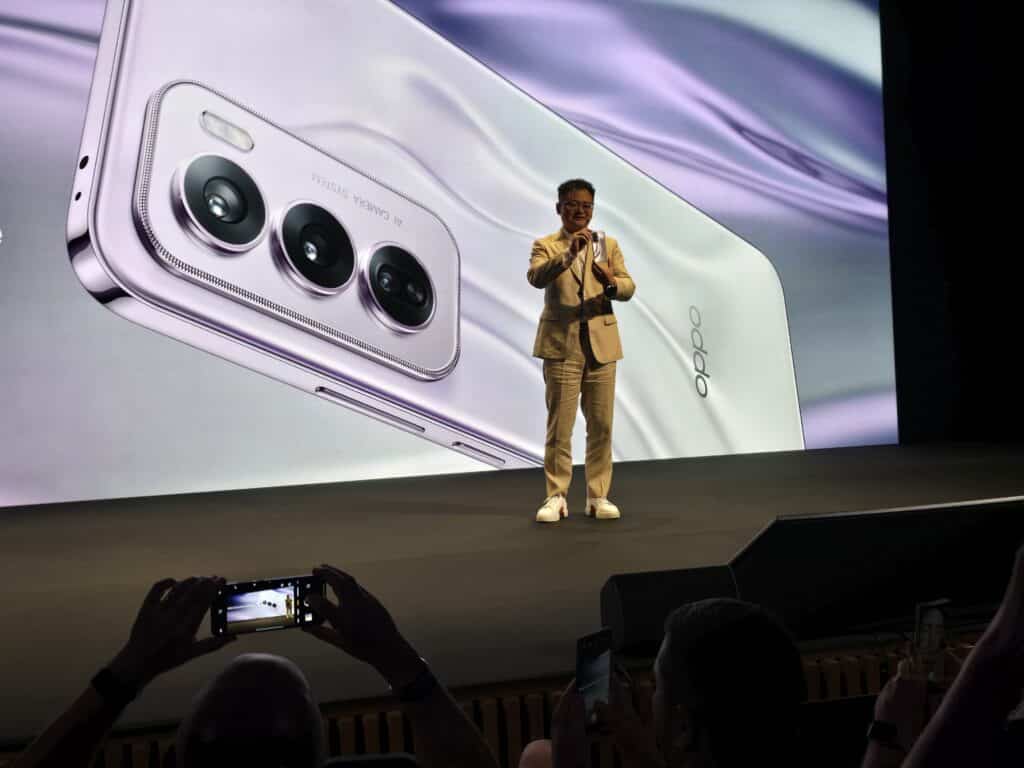 Oppo представи новите Reno 12 и Reno 12 Pro с усъвършенстван изкуствен интелект