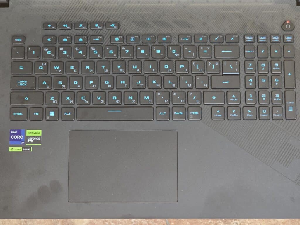 ROG Strix SCAR 18 (2024 г.) – технологично чудо