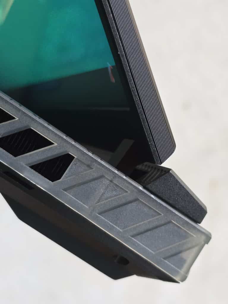 ROG Strix SCAR 18 (2024 г.) – технологично чудо