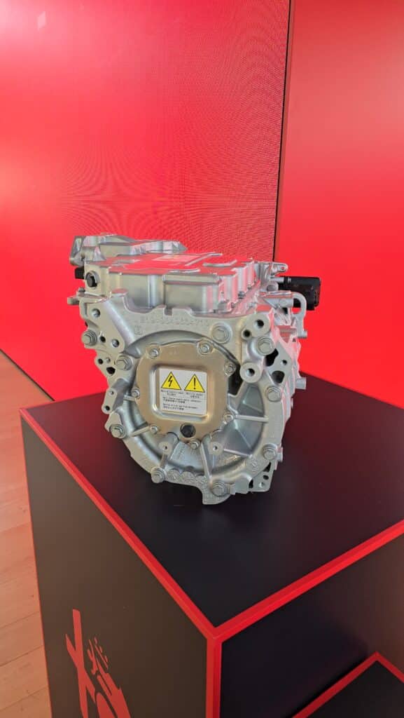 Alfa Romeo Junior: Новата ера за компанията започва с този компактен спортен автомобил