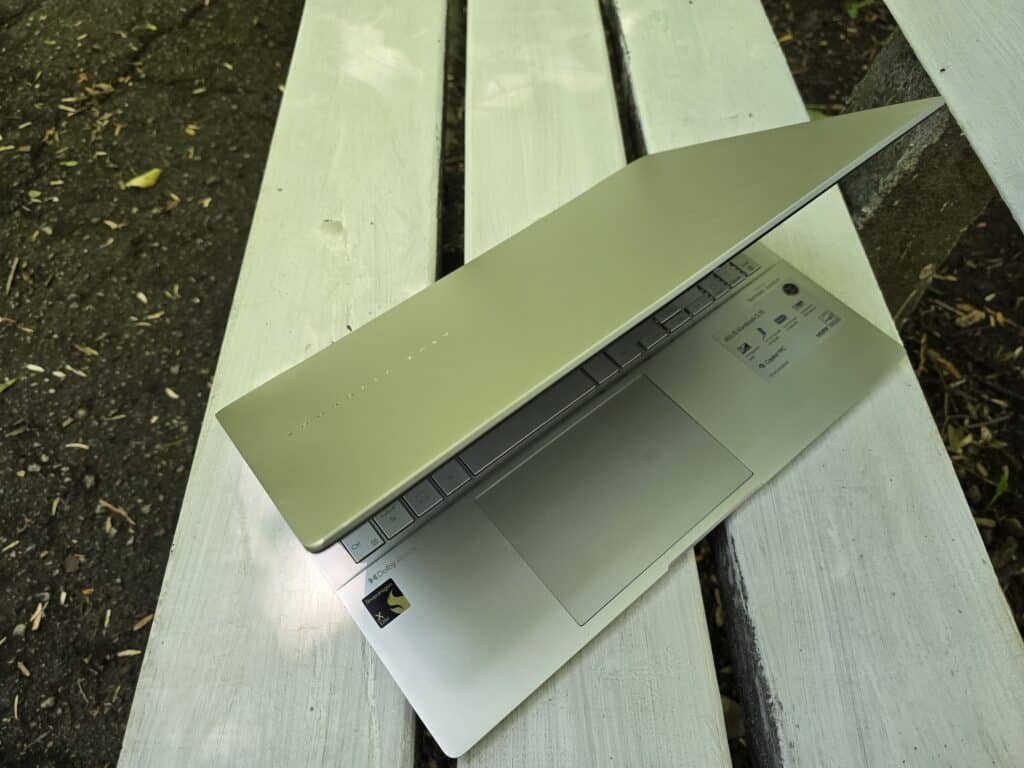 Asus Vivobook S 15 OLED (2024) – Революцията в лаптопите с изкуствен интелект