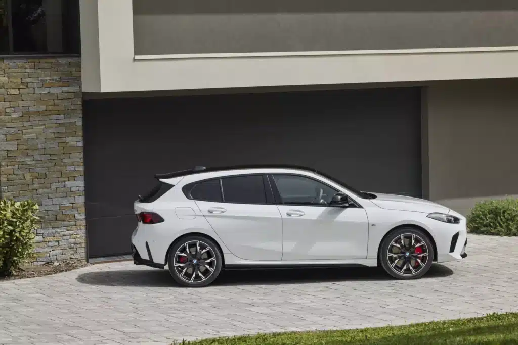 Новата Серия 1 на BMW е тук