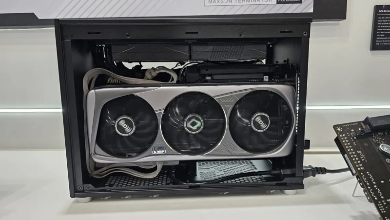Maxsun показа платката MS-Terminator B760BKB D5 със заден слот тип PCIe 5.0 x16