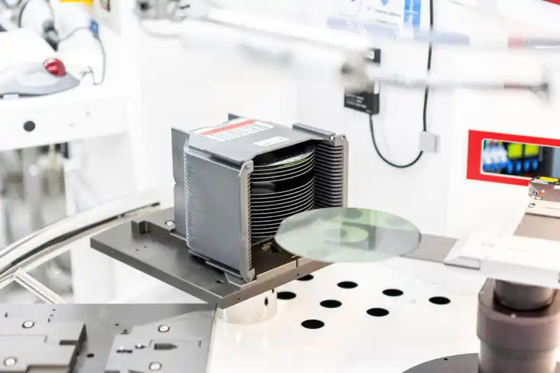 Onsemi инвестира до 2 милиарда долара в производство на полупроводници в Чехия