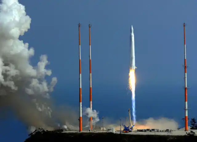 Някои изключително интересни въпроси за ролята на Русия в ракетната програма на Северна Корея