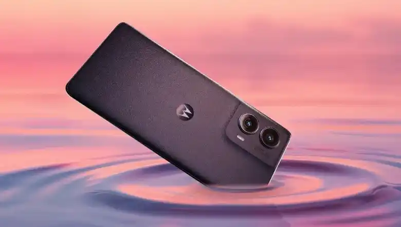 Извит OLED дисплей, 50MP камера Sony Lytia с OIS и безжично зареждане: представиха смартфона Motorola Edge (2024)