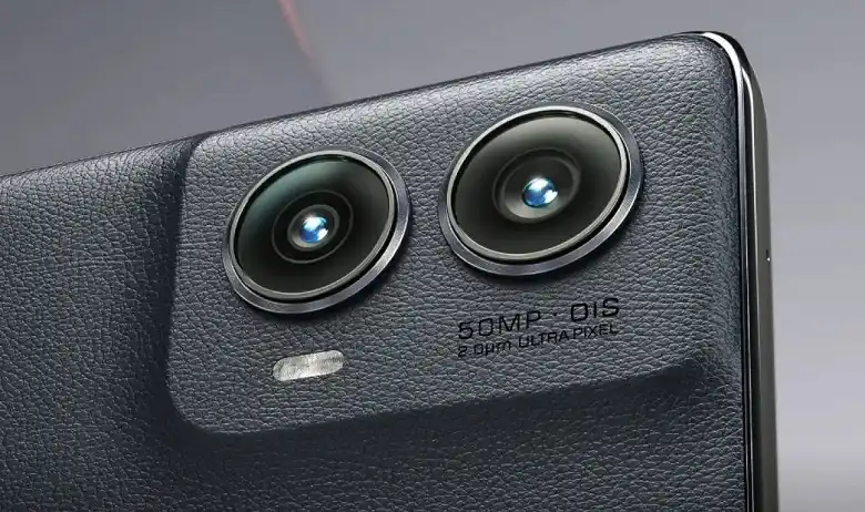 Извит OLED дисплей, 50MP камера Sony Lytia с OIS и безжично зареждане: представиха смартфона Motorola Edge (2024)