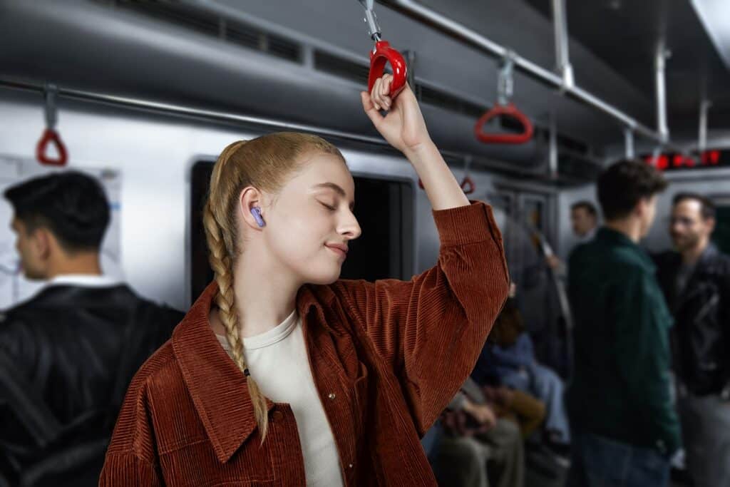 HUAWEI FreeBuds 6i стъпват на българския пазар със стил и още по-усъвършенствано активно шумопотискане