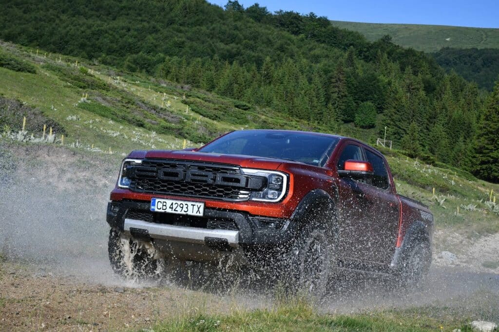Новото поколение Ford Ranger и Ford Bronco: Истински звезди на пътя и извън него
