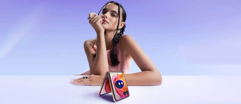 Представиха сгъваемия флагман Motorola Razr 50 Ultra с голям външен дисплей на цена от €730