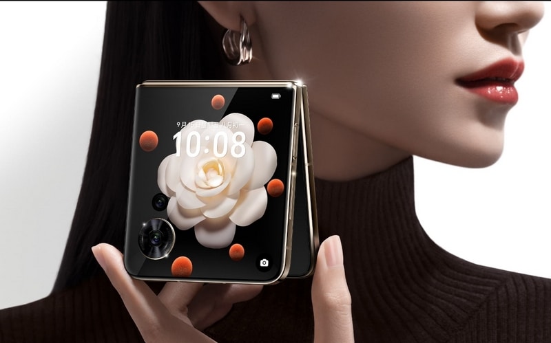 Honor представи дебютния си сгъваем смартфон тип мида Magic V Flip с цени, започващи от 0