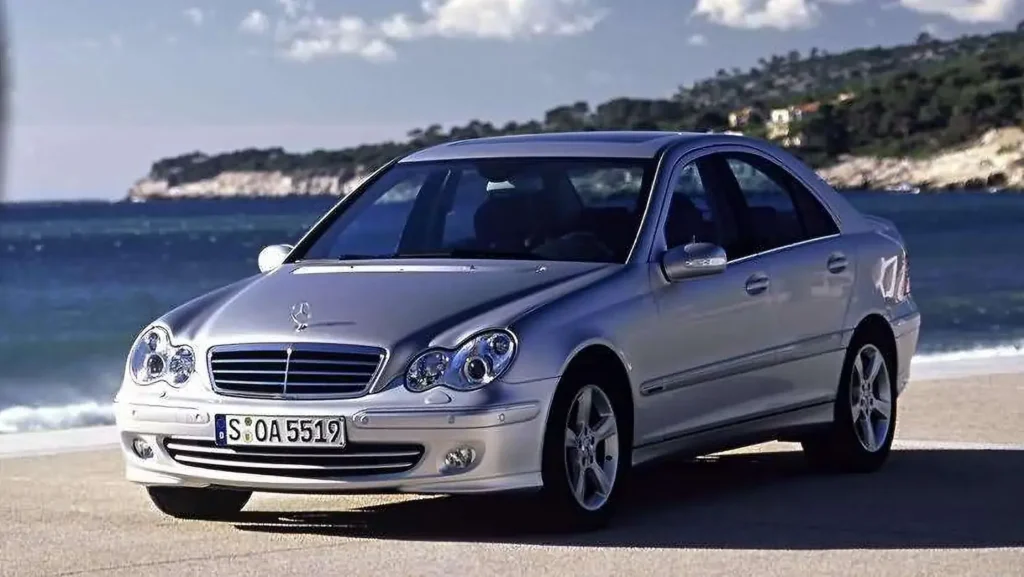 Единственото заводско дизелово AMG и неговата странна история 