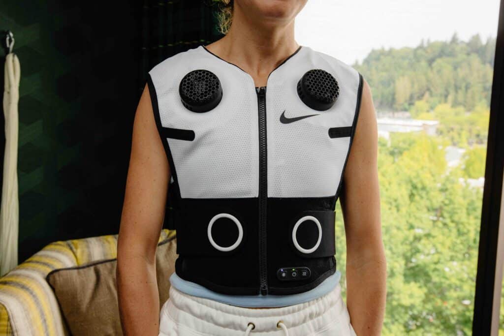 Nike и Hyperice представят обувки с масаж и загряване: Бъдещето на възстановяването на атлетите