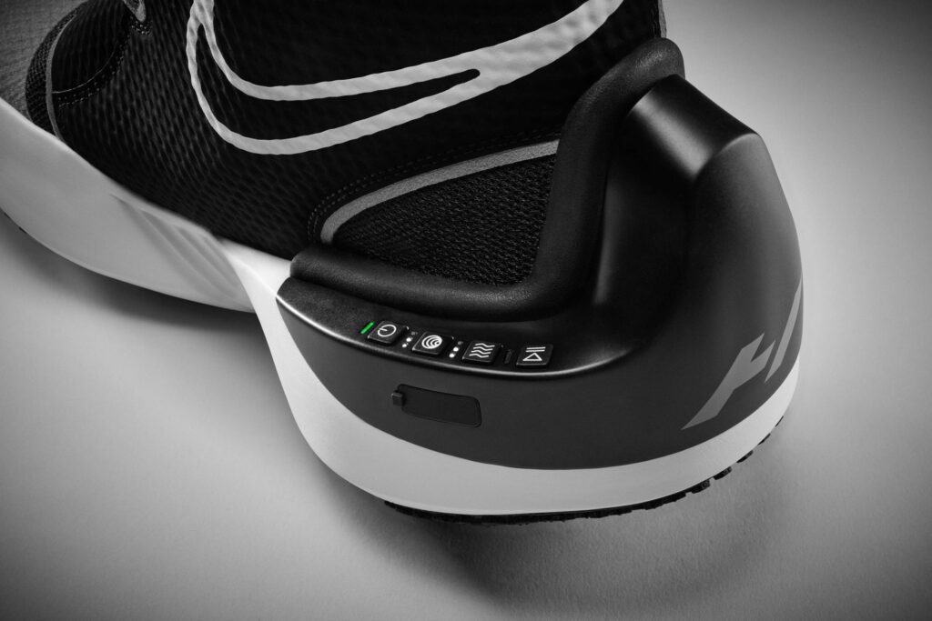 Nike и Hyperice представят обувки с масаж и загряване: Бъдещето на възстановяването на атлетите
