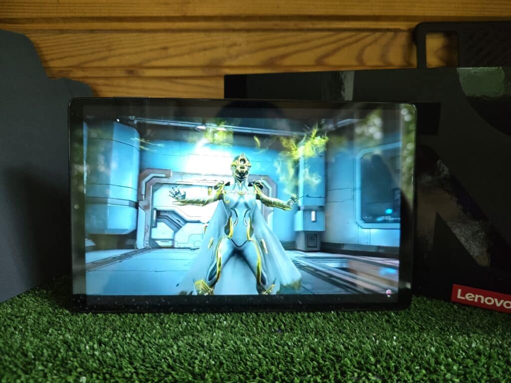 Lenovo Legion Tab: Перфектният геймърски спътник за летните приключения