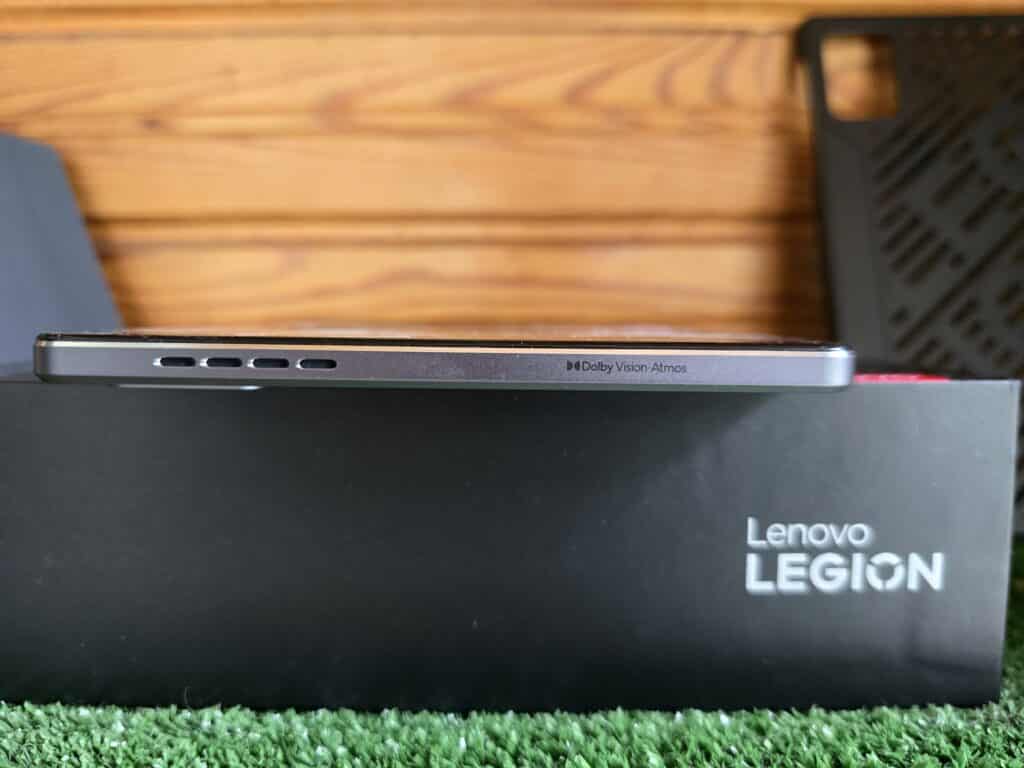 Lenovo Legion Tab: Перфектният геймърски спътник за летните приключения