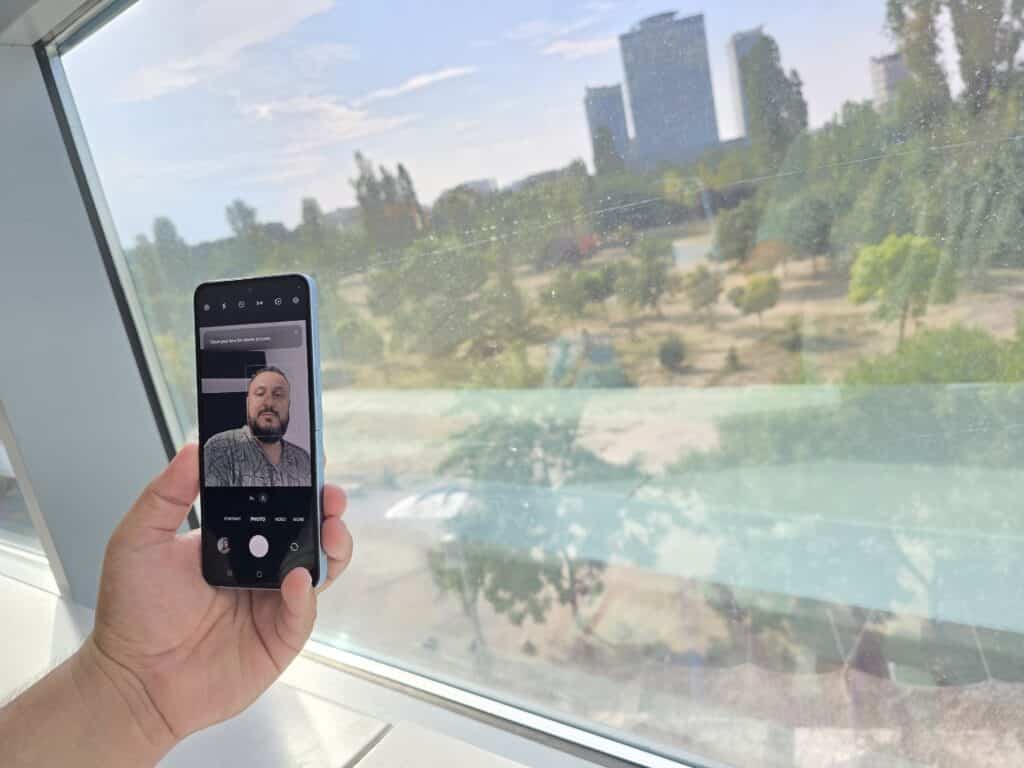 Samsung Galaxy Z Flip6: Сгъваемият шедьовър, носещ стил и функционалност, има нова версия