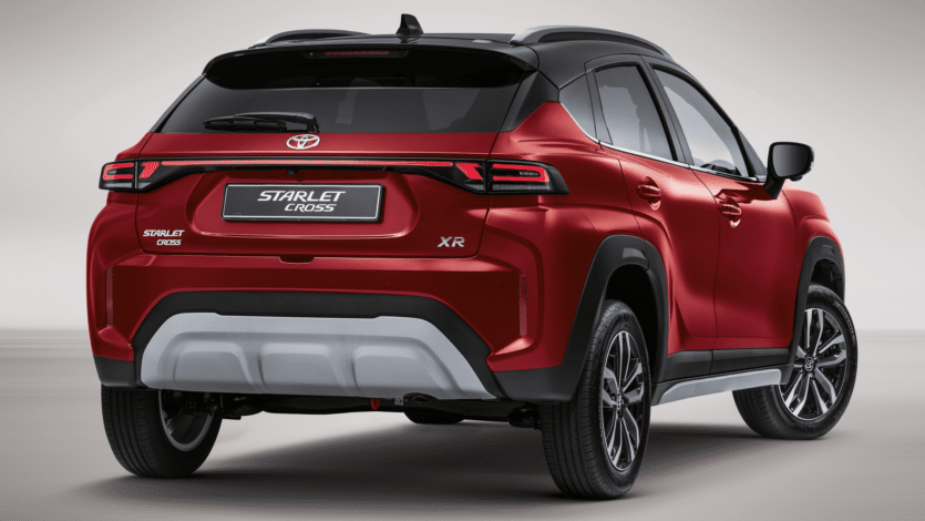Toyota Starlet Cross – градски кросоувър, наполовина по-евтин от RAV4