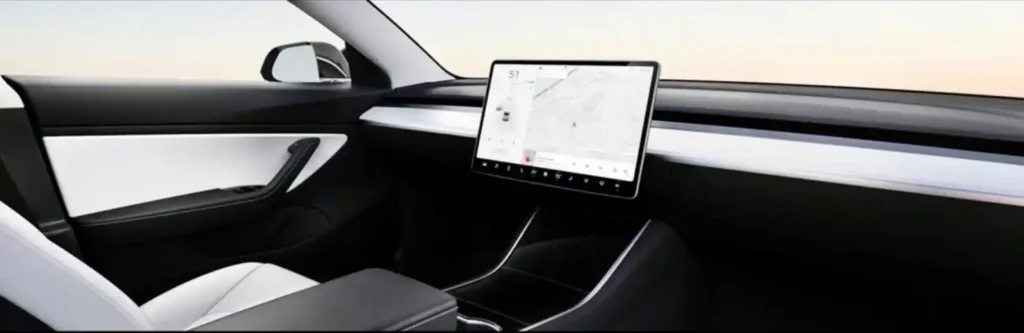 Tesla възнамерява да направи безпилотните си автомобили самопочистващи се
