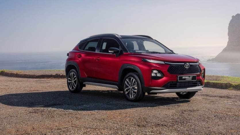 Toyota Starlet Cross – градски кросоувър, наполовина по-евтин от RAV4