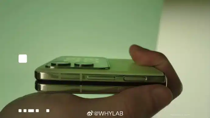 Huawei показа сгъваемия смартфон Nova Flip с квадратен екран
