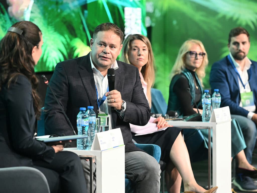 Джейсън Кинг: Имаме амбицията да станем напълно дигитален бизнес до края на 2025 г.