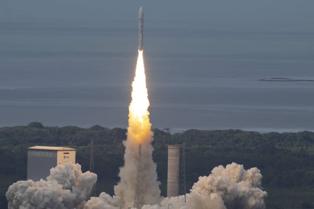 Историческо: Най-новата европейска ракета Ariane 6 изпълни успешно първия си орбитален полет