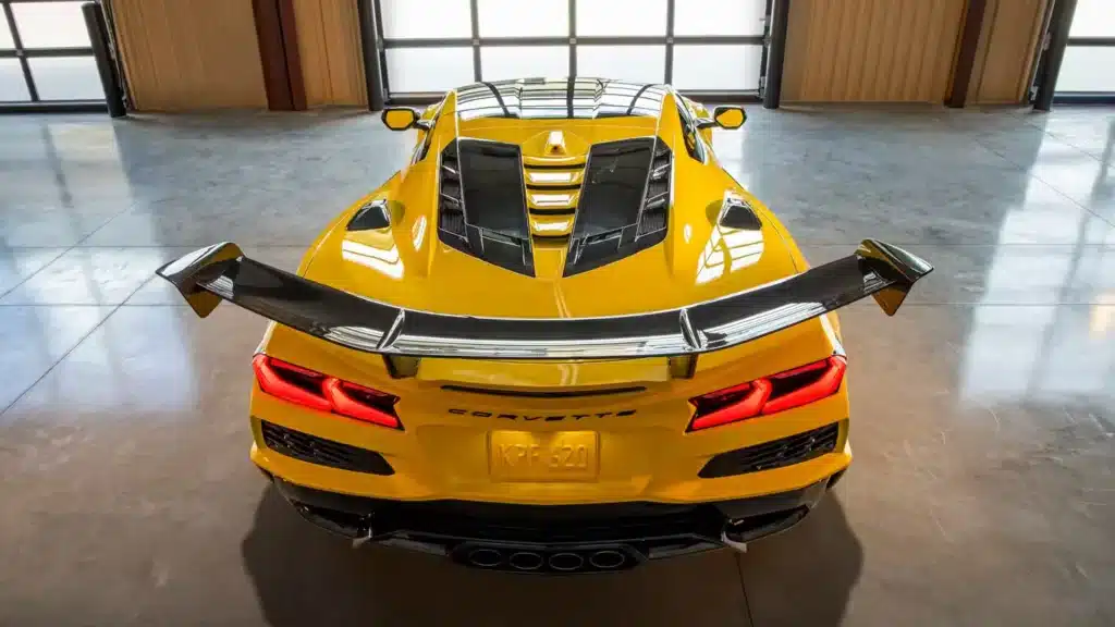 Новият Chevrolet Corvette ZR1 идва със 793 kW (1064 к.с.) атомна бомба на квартална свада с винкели