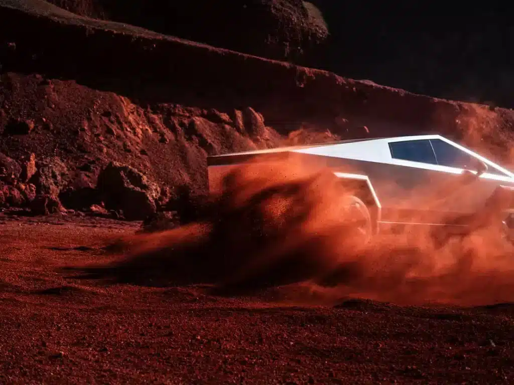 Колко от проблемите на Tesla Cybertruck са реални и колко – clickbait?