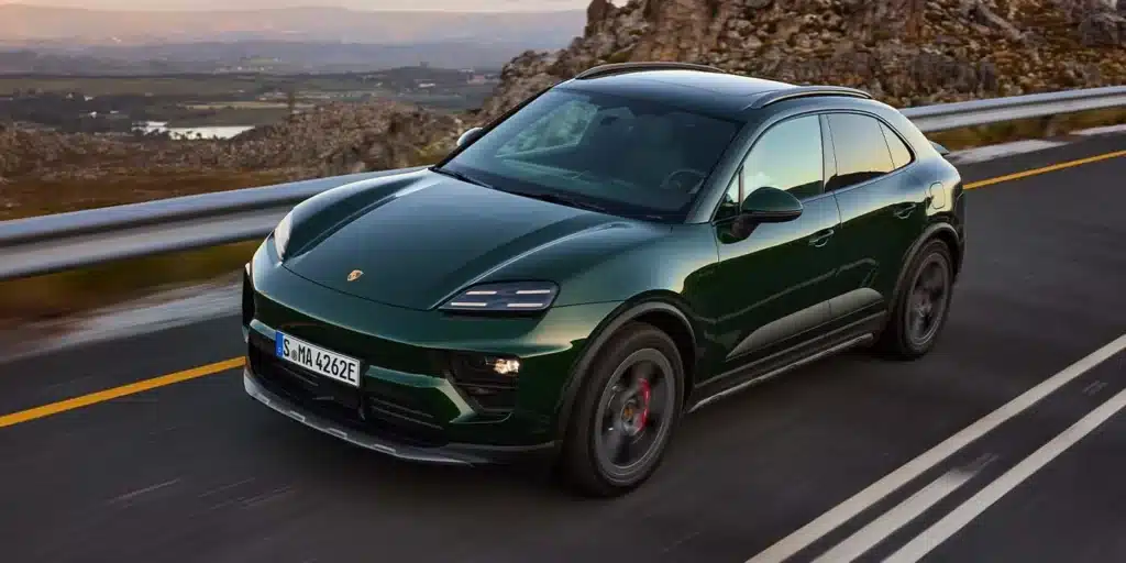 Porsche разшири гамата на електрическия Macan с два нови варианта, включително с модел със задно задвижване