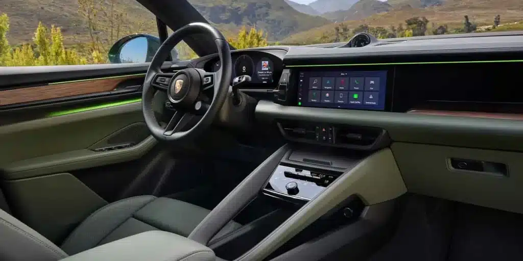 Porsche разшири гамата на електрическия Macan с два нови варианта, включително с модел със задно задвижване