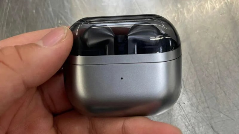 Samsung Galaxy Buds 3 Pro се появиха на пазара преди обявяването им – първият купувач сподели впечатленията си