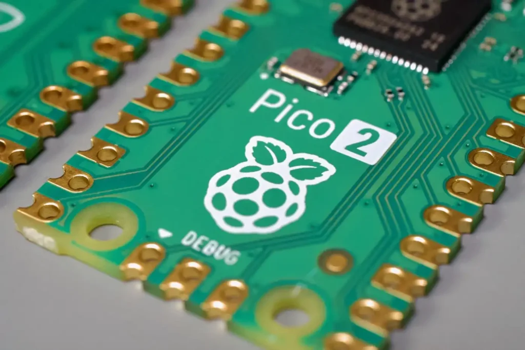 Raspberry Pi Pico 2: какво ново предлага едноплатковият компютър за 5 долара?