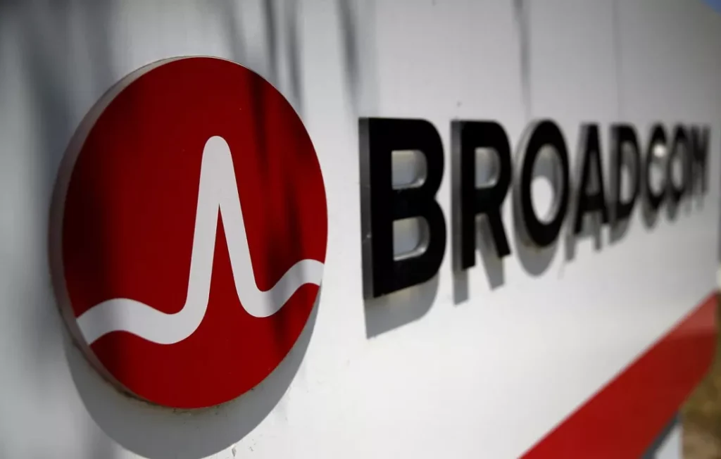 Broadcom работи по интегрирането на оптична свързаност директно в графичните процесори