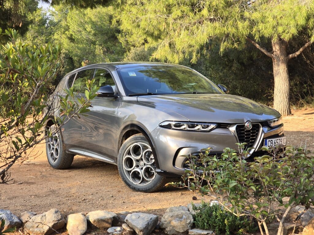 Alfa Romeo Tonale 1.5T MHEV нова ера за италианските SUV