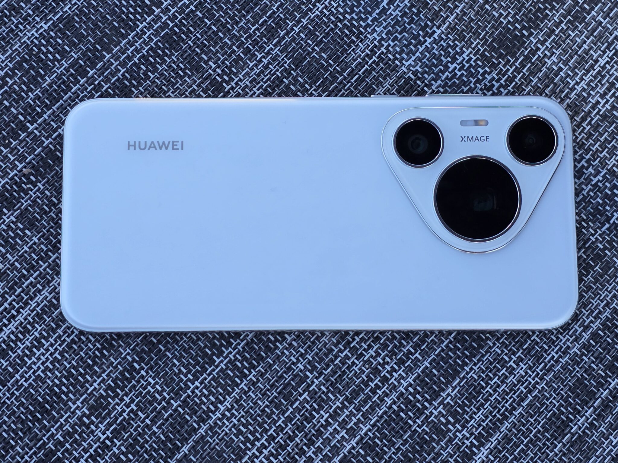 HUAWEI Pura 70 Pro: Смартфонът, който ще надмине очакванията ви