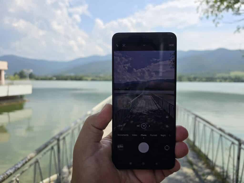 POCO F6: Бюджетният флагман, който чакахме