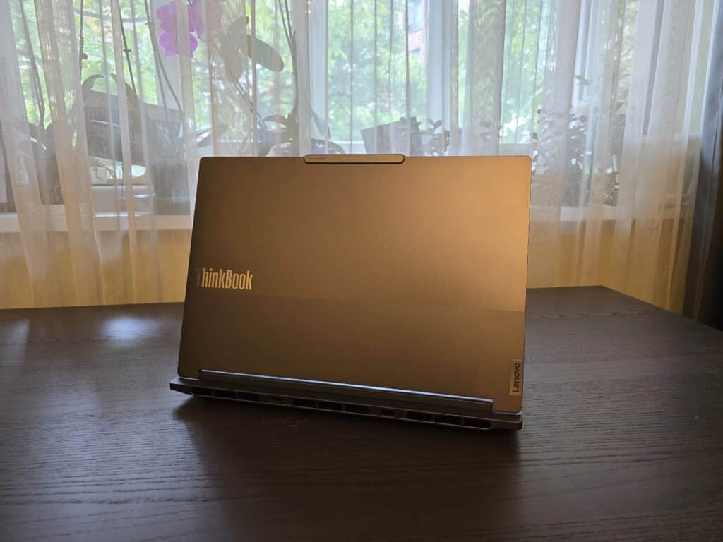 Lenovo ThinkBook 16p Gen 5 с Magic Bay: Перфектният лаптоп за хибридна работа и творчество