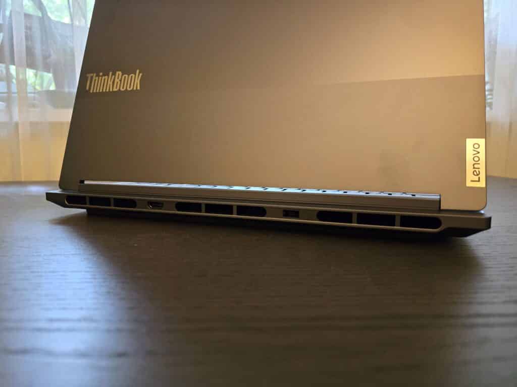 Lenovo ThinkBook 16p Gen 5 с Magic Bay: Перфектният лаптоп за хибридна работа и творчество