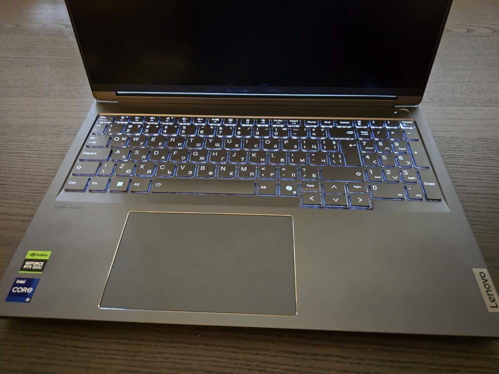 Lenovo ThinkBook 16p Gen 5 с Magic Bay: Перфектният лаптоп за хибридна работа и творчество