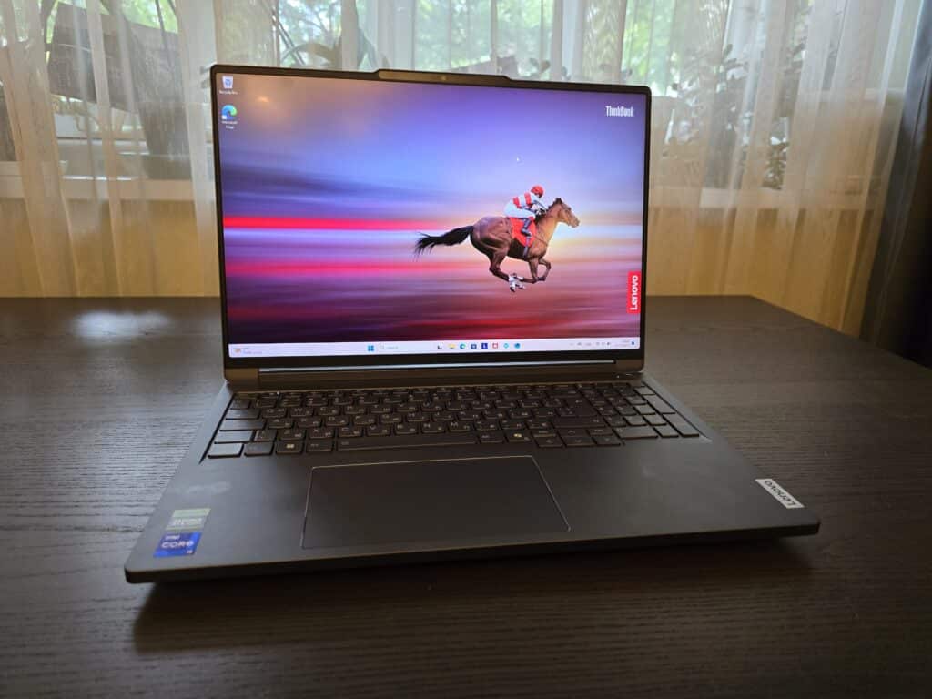Lenovo ThinkBook 16p Gen 5 с Magic Bay: Перфектният лаптоп за хибридна работа и творчество