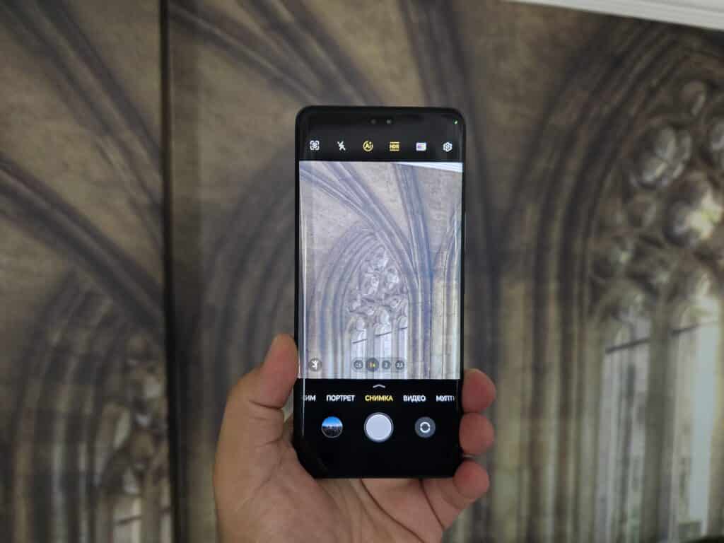 Honor 200 Pro: Смартфонът, който преобръща представите за портретна фотография