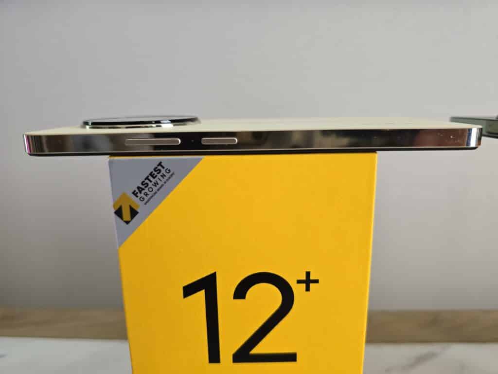 Realme 12+ 5G, 12 5G или 12X 5G: Какви са разликите и кой е правилният отговор на тази задача за вас?