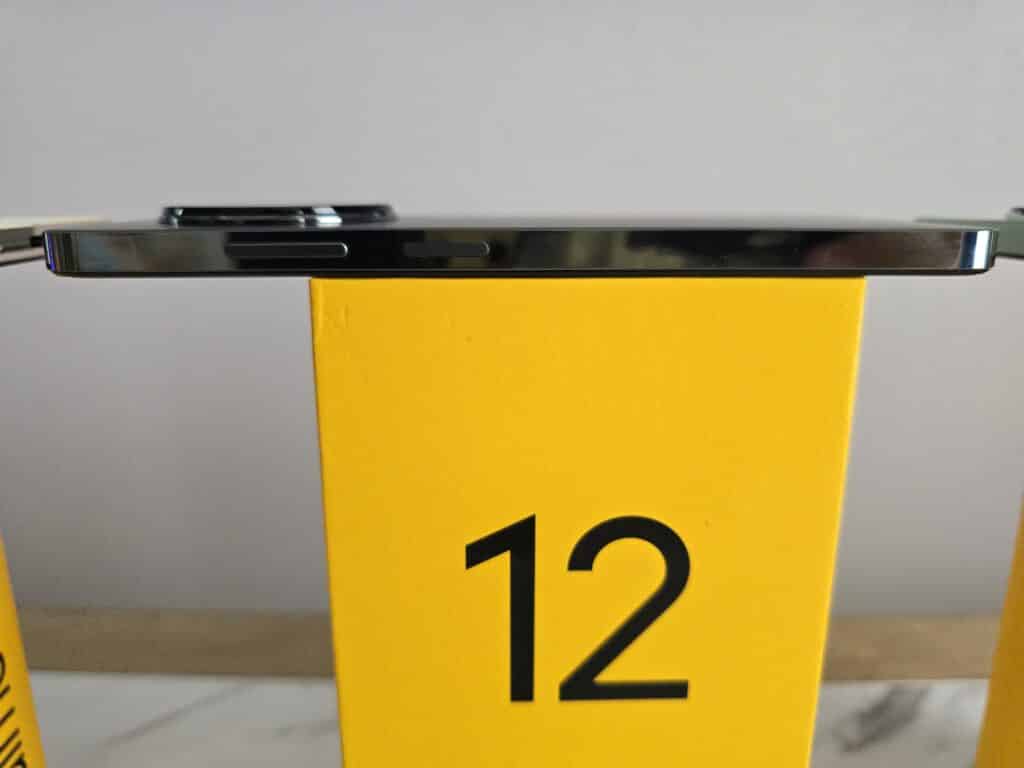Realme 12+ 5G, 12 5G или 12X 5G: Какви са разликите и кой е правилният отговор на тази задача за вас?