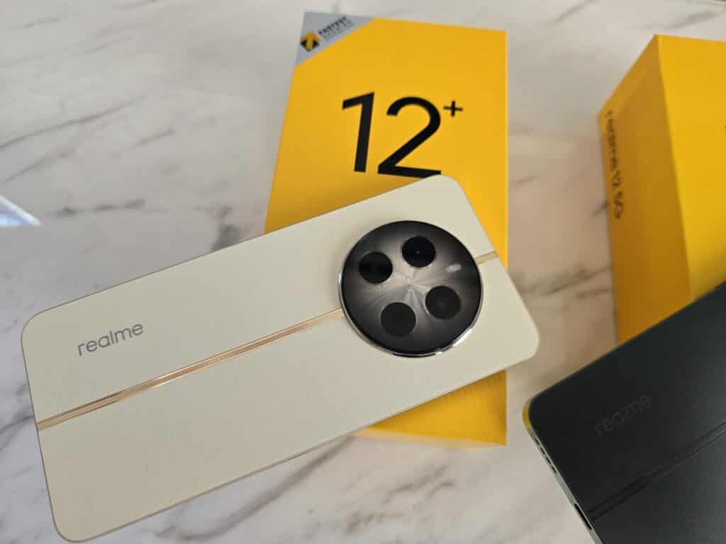 Realme 12+ 5G, 12 5G или 12X 5G: Какви са разликите и кой е правилният отговор на тази задача за вас?