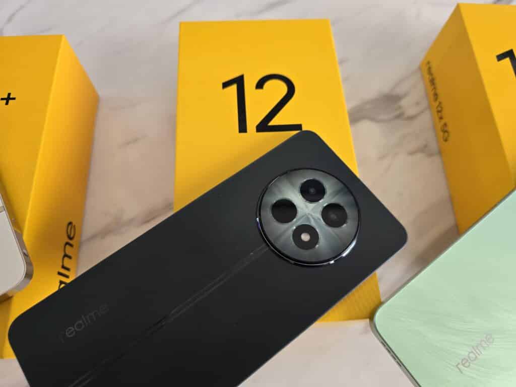 Realme 12+ 5G, 12 5G или 12X 5G: Какви са разликите и кой е правилният отговор на тази задача за вас?
