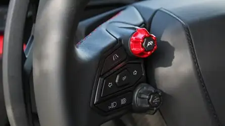 Revuelto е астрономически скок напред за Lamborghini
